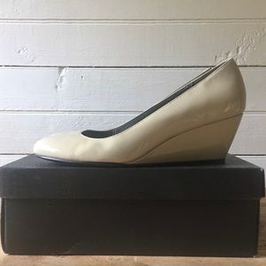 Cole Haan/Nike Air Lainey Wedges Pumice Patent 10B